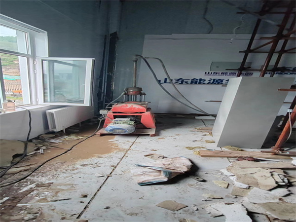 隆阳地基基础下沉墙体裂缝加固注浆顶升施工